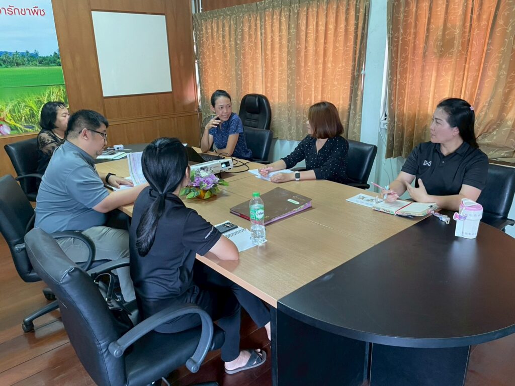LINE_ALBUM_ประชุม4669_260604_7